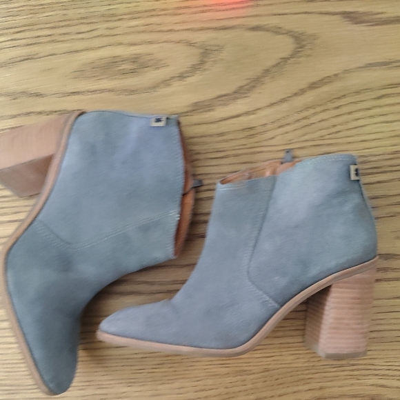 Lucky Brand Blue Leather Ankle Boots - Picture 5 of 11